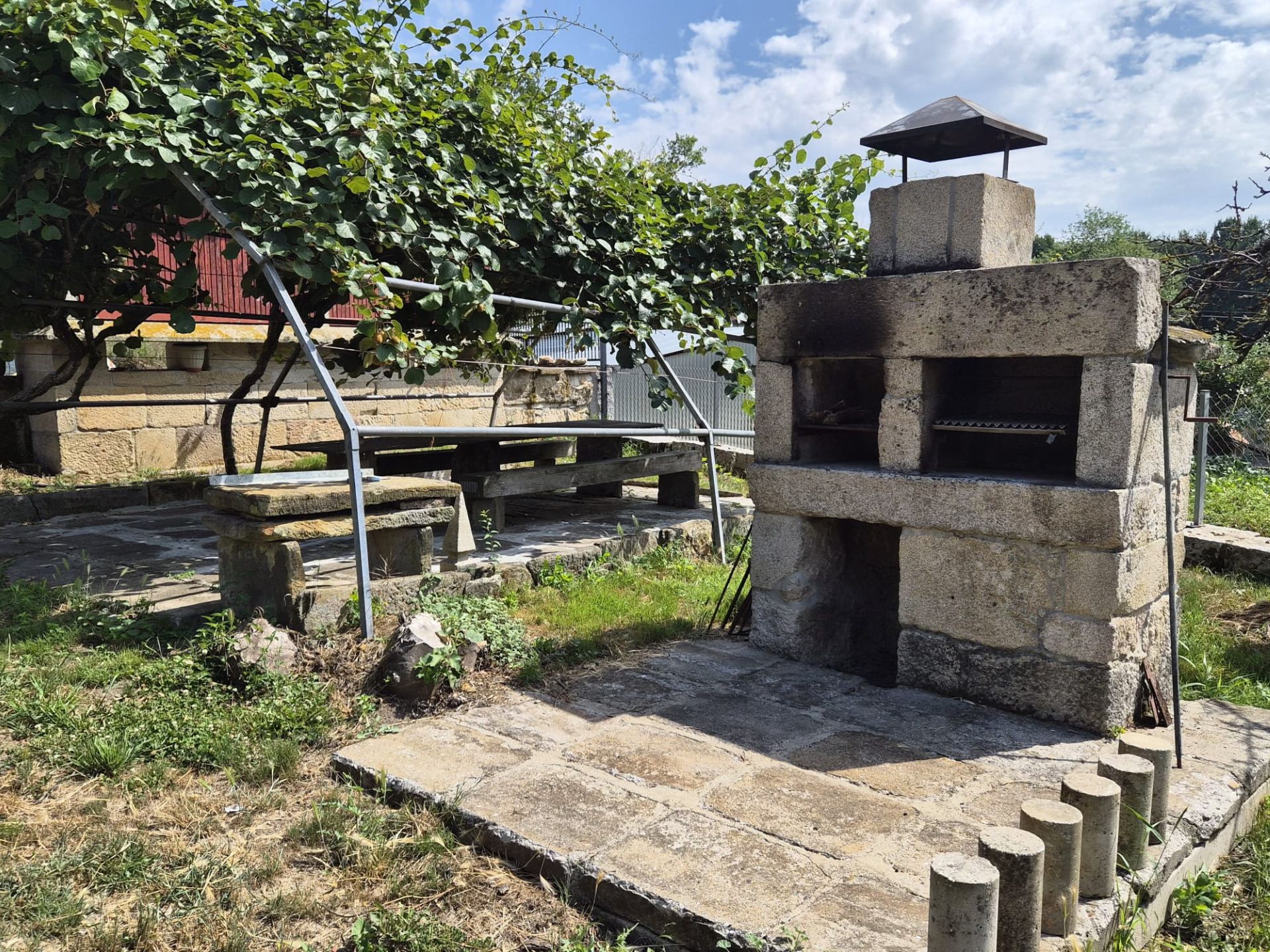 Barbacoa casa a lenda da meiga kilometro 116 sarria
